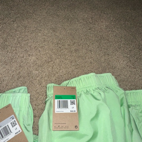 New Nike dri fit woman’s tempo brief lined heather vapor green running shorts - Picture 8 of 12